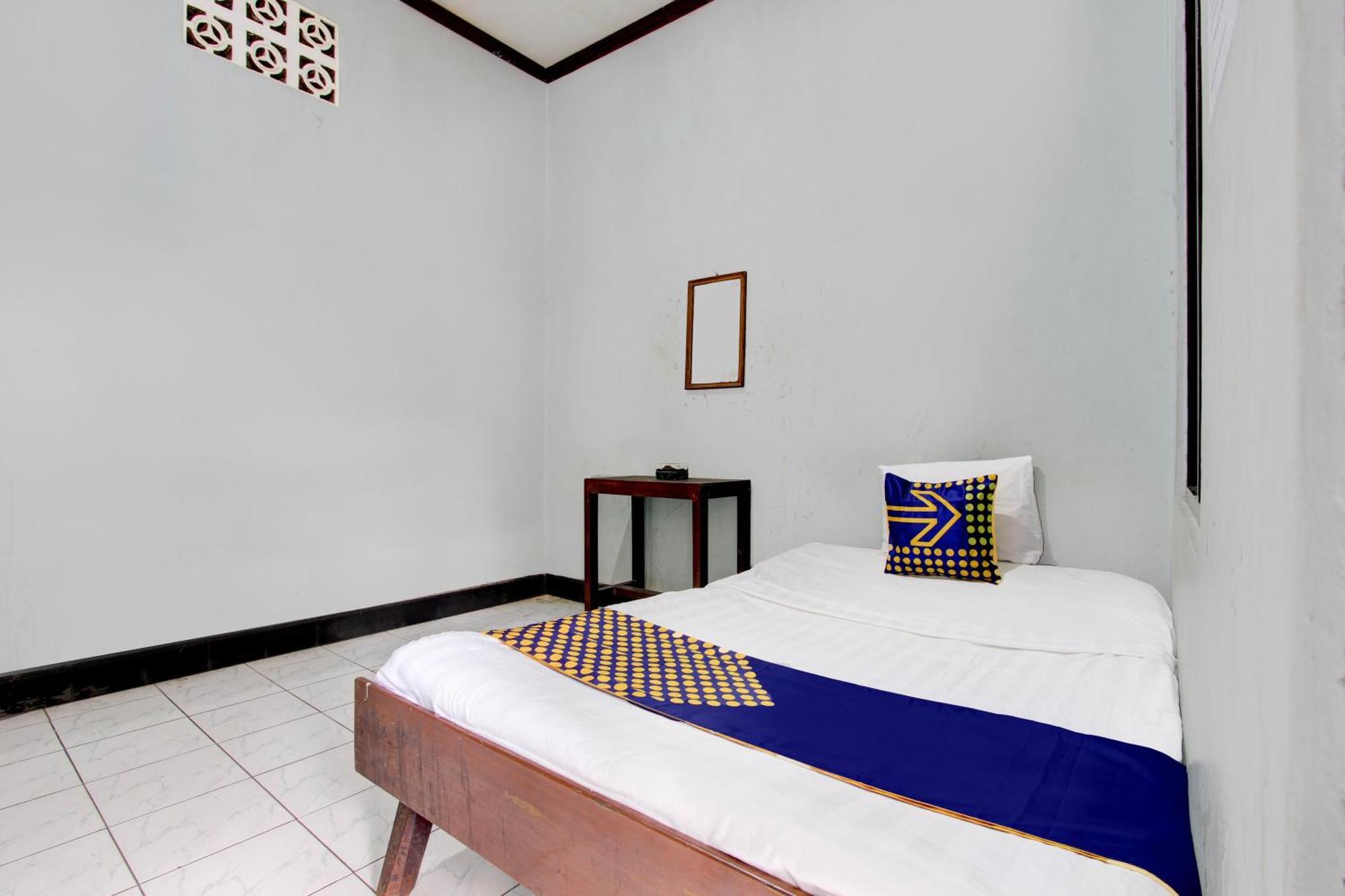 Spot On 94085 Hotel Agung Purwokerto Kültér fotó