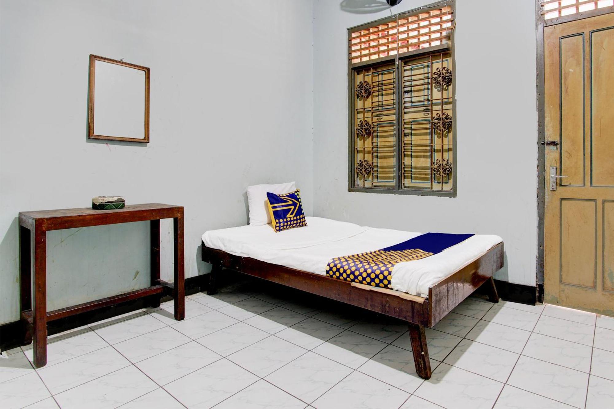 Spot On 94085 Hotel Agung Purwokerto Kültér fotó